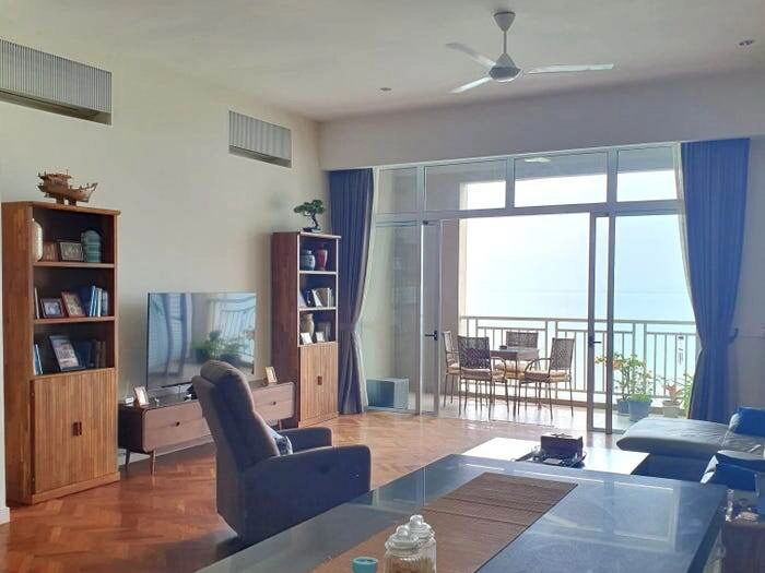 Пара продала свой дом и переехала на пенсию в Малайзию. Им нравится «ничем не владеть».