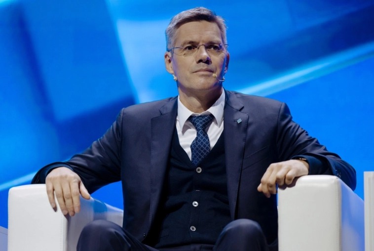 Ожидаем учетную ставку к концу 2025г - 16%, к концу 2026г - 14%, к 2027г - 10% — инвестстратег ВТБ Мои Инвестиции Алексей Корнилов