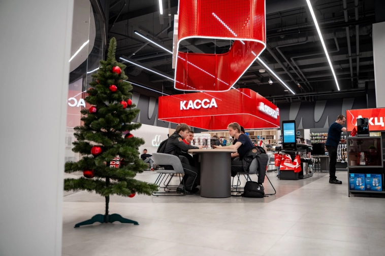 М.Видео открыла магазин нового формата в ТРЦ Голливуд в Санкт-Петербурге