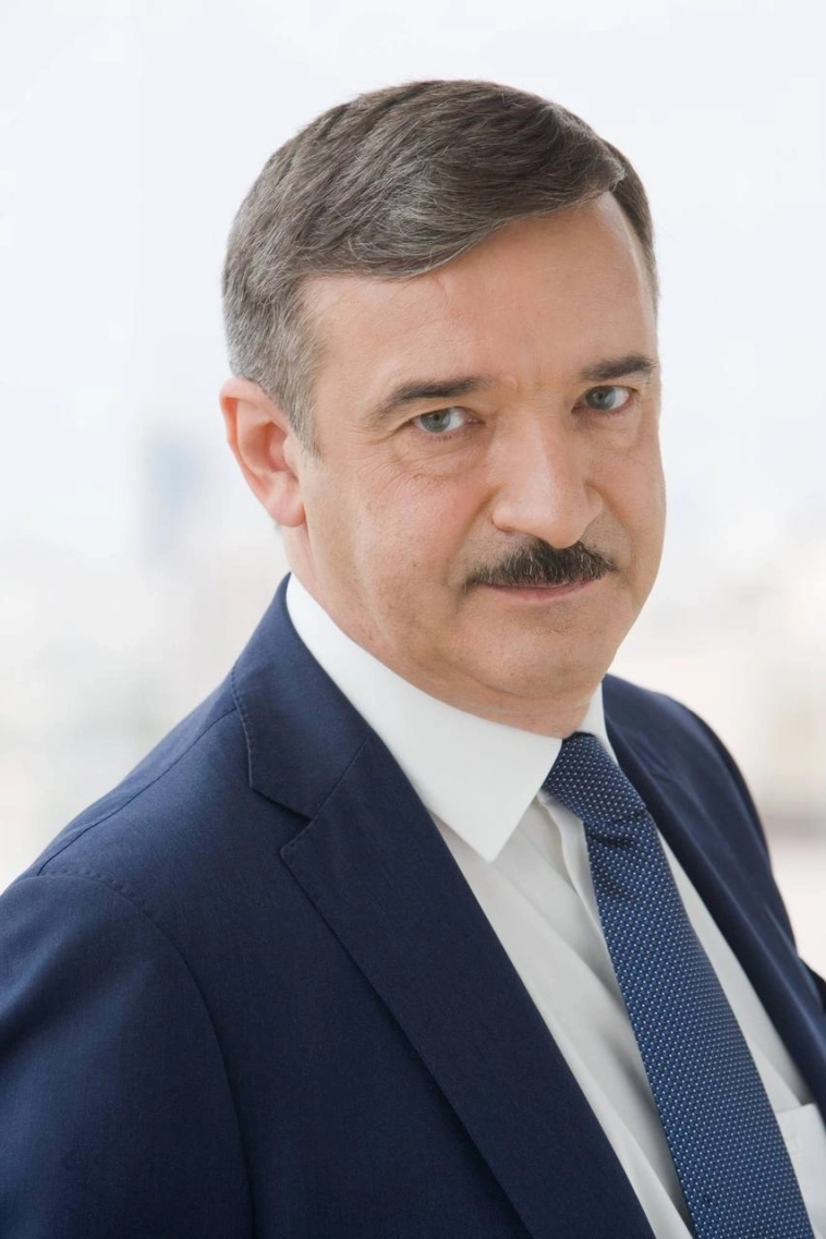 🏆Алексей Гнедовский — в пятерке лучших управленцев в финансовом секторе