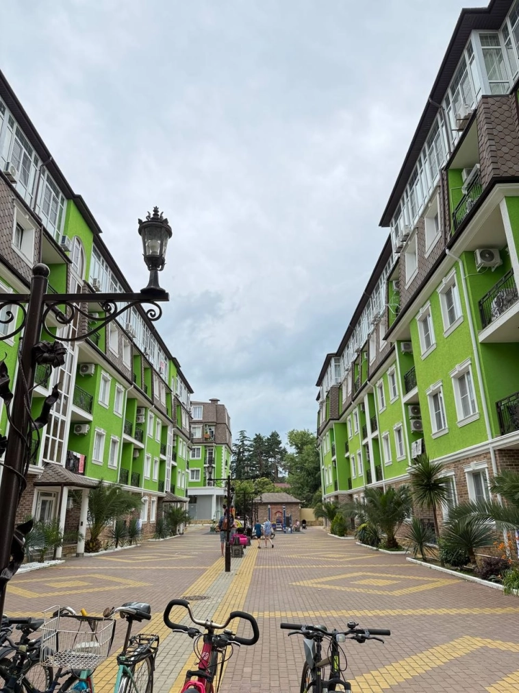 ✅ Сочи, всего в 100 метрах от моря. Новые апартаменты бизнес-класса расположены в ЖК «Арт Лайт Сити».