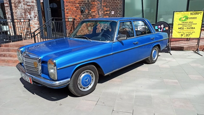 Выставка Калининградского клуба Mercedes-Benz w123 Выставка Калининградского клуба Mercedes-Benz w123