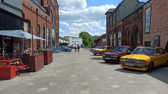 Выставка Калининградского клуба Mercedes-Benz w123