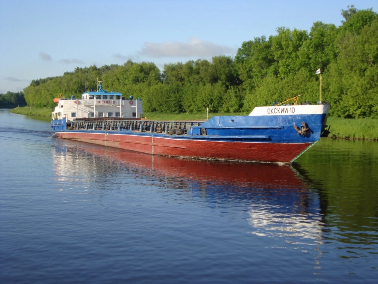 Флот Амурского бассейна устарел практически на 100%