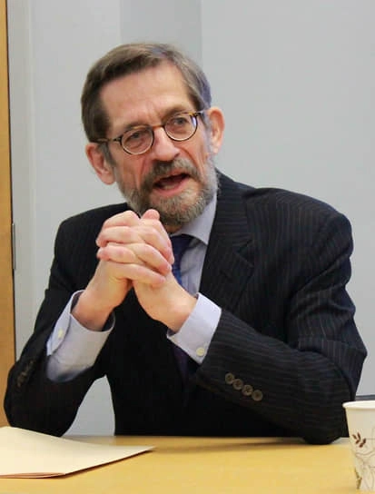 Назло куклу или зажмем кулачки