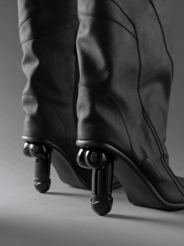 Кризис отменяют. Система работает на максимуме возможностей. Но жертвы возможны.