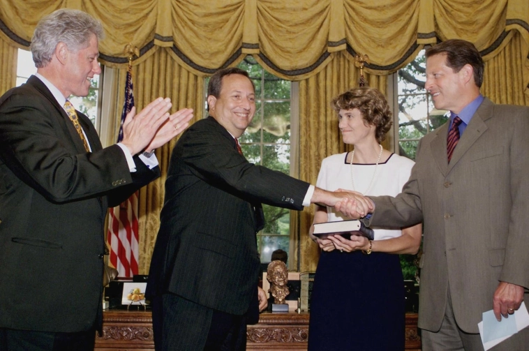 Спасти рядового Цукерберга Спасти рядового Цукерберга