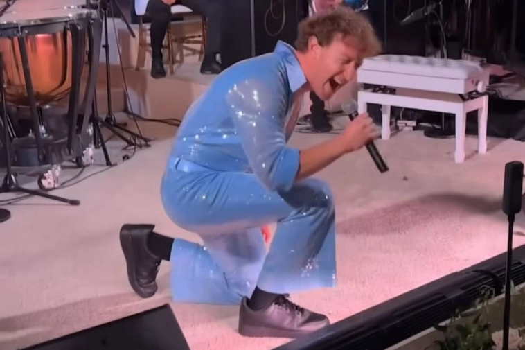 Спасти рядового Цукерберга Спасти рядового Цукерберга