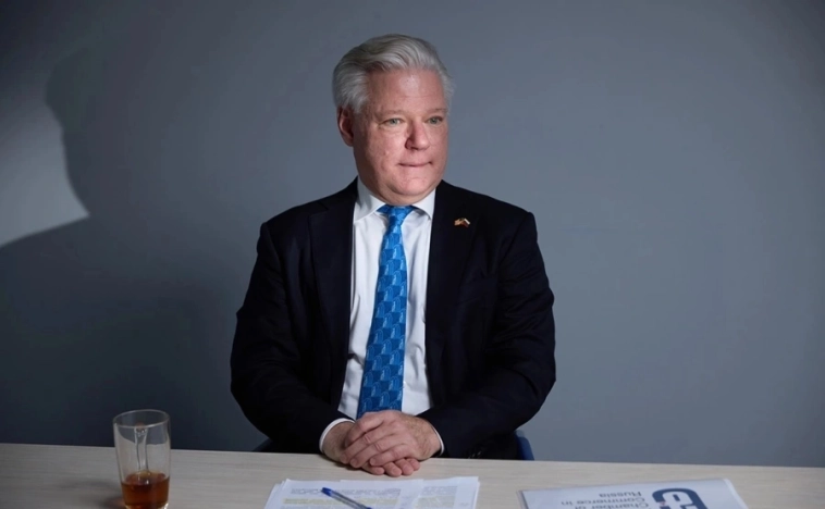 Глава Американской торговой палаты в России Роберт Эйджи готовит white paper для властей США — доклад содержит предложения по снятию санкций – РБК Глава Американской торговой палаты в России Роберт Эйджи готовит white paper для властей США — доклад содержит предложения по снятию санкций – РБК