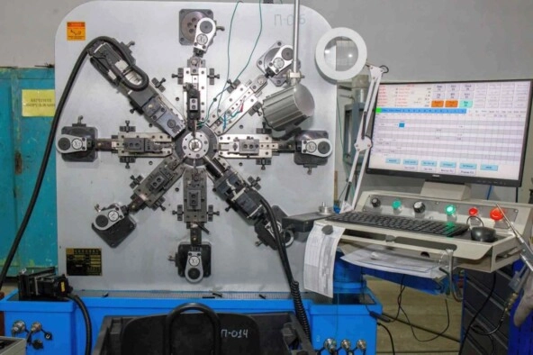 Я беру проволоку, навиваю, запекаю и зарабатываю 13 млн за год