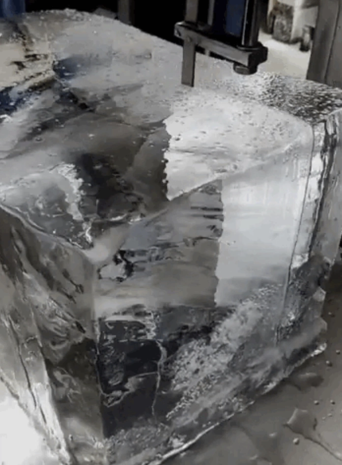 Я построил завод, зашел во все федеральные сети, делал 3 млн в месяц, а потом похолодало Я построил завод, зашел во все федеральные сети, делал 3 млн в месяц, а потом похолодало