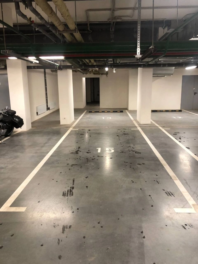 «Я — кладовочный король!». Сдаю в аренду кладовки и паркинг в ЖК, пассивный доход 16к, но ещё есть потопы и бездомные...