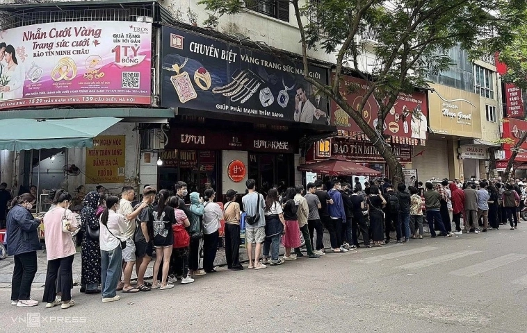 Золото пало: почему после стратосферного взлета цены на него переживают худшее за 12 лет падение Золото пало: почему после стратосферного взлета цены на него переживают худшее за 12 лет падение