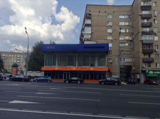 Коммерческая недвижимость в центре Москвы. Влияние эффекта парковки и санкций.