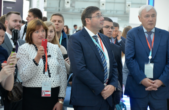 Мосбиржа торжественно подписала соглашение по маркетплейсу на Финополис 2018