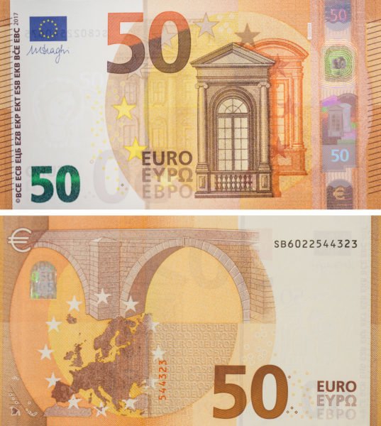 ЕЦБ вводит в обращение новые купюры 50 евро.
