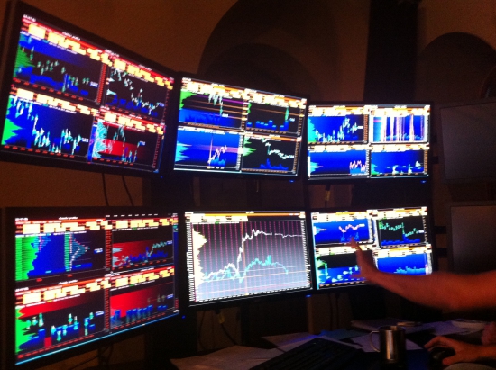 8 восьми мониторный терминал volfix обучение торговли с помощью объемного анализа рынка