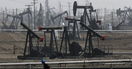 Рейтер - Добыча нефти ОПЕК в январе выросла на 100.000 баррелей в сутки