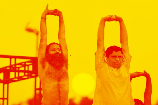 Как учитель йоги создал корпорацию с миллиардной выручкой: История Бабы Рамдева