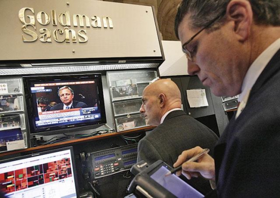 Goldman Sachs убрал акции российского фондового рынка из топ-списка.