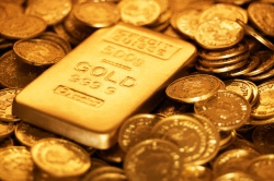 Хедж-фонды ставят на рост золота
