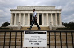 Правительство США закрыто, но как бы не совсем...