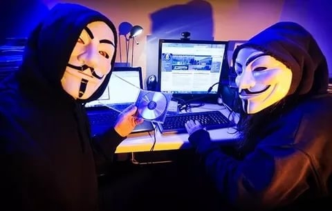 Хакеры виноваты
