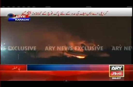 На аэропорт Карачи напали боевики