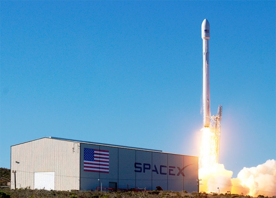 Компания SpaceX, Илон Маск и ракета Falcon 9 – конец эпохи государственной космонавтики.