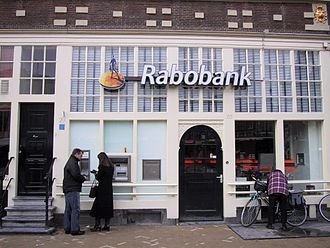 Второй голландский банк -Rabobank(после ABN AMRO)закрывает золотые счета.