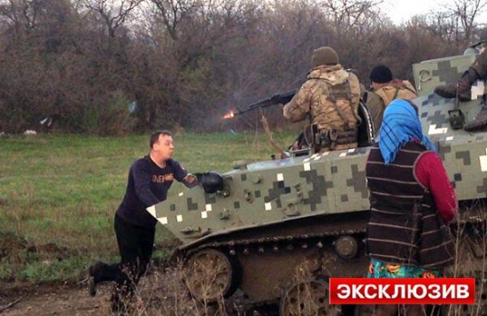 Краматорск.Украинские военные снова стреляют в людей.