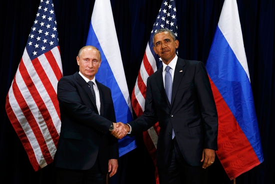 Рубль. Президент Путин. Президент Обама.