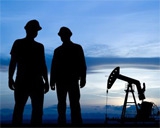 Нефть дорожает на сильных статданных по рынку труда США, Brent торгуется у $83,5 за баррель