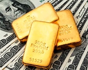 Золото дешевеет на фоне снижения спроса