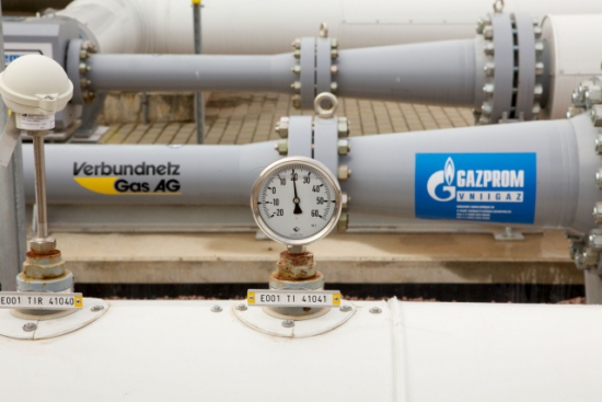 "Газпром" продает 10,5% немецкого газового оператора