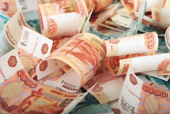 Рубль назвали слишком рискованной валютой