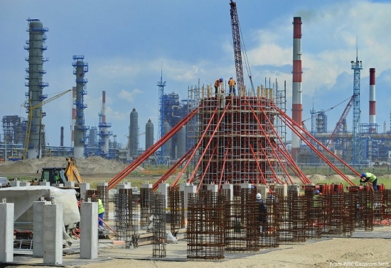 «Газпром нефть» разрывает позиции на Омском НПЗ