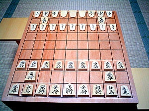 Японские шахматы vs классические шахматы.