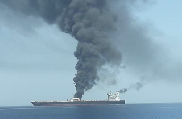 Ситуация в Оманском заливе. Нефть!