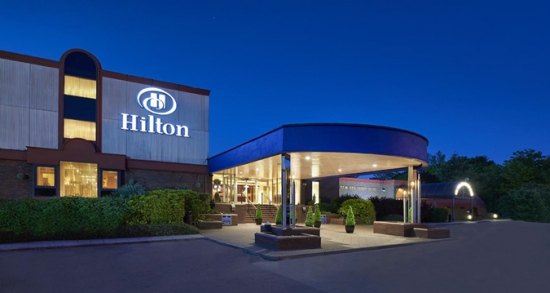 Hilton снова понижает прогноз