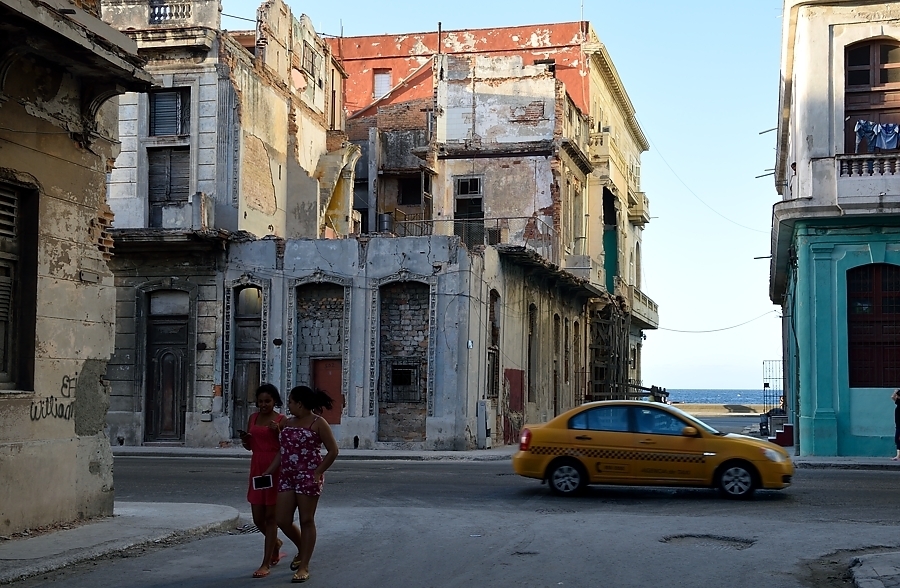 Кубинский р. Куба трущобы. Гавана Куба бедность. Гавана трущобы. Куба здания Гавана.