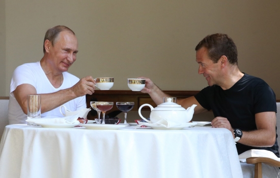 Ложечка за 14К рублей, а как Вы пьёте чай?