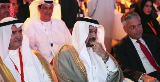 Саудовский министр нефти: ОПЕК придерживается сокращению добычи