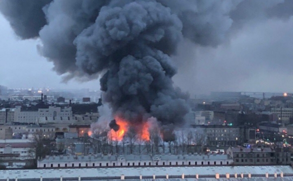 Пожар в гипермаркете Лента - выглядит серьезно :(