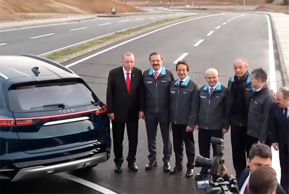 Президент Турции Р.Эрдоган презентовал первый турецкий электромобиль TOGG
