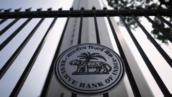 Индийский Резервный банк намерен урегулировать криптовалюты