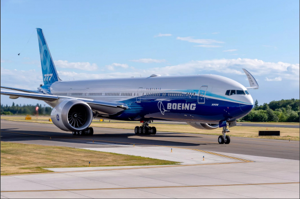 Boеing 777X первый полёт. (Гэпчик по акциям Boeing в понедельник обеспечен).