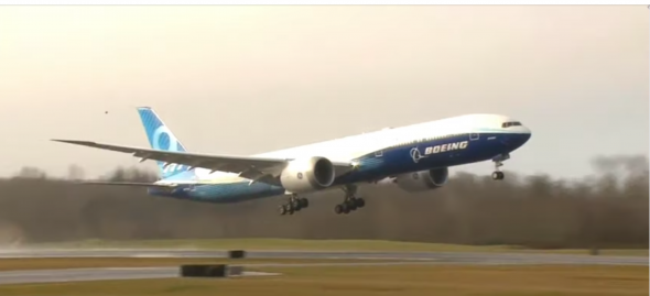Boеing 777X первый полёт. (Гэпчик по акциям Boeing в понедельник обеспечен).