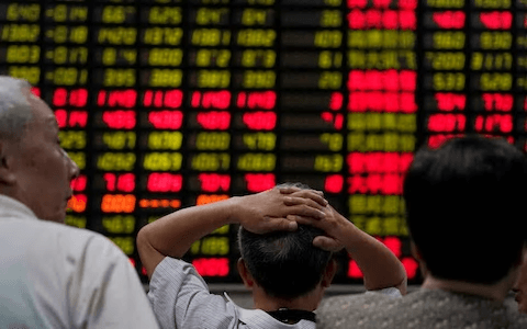 Иностранные фонды бегут из Китая на фоне распространения экономической лихорадки на развивающихся рынках