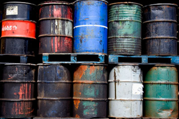 Венесуэла решила продавать нефть по пять долларов за баррель